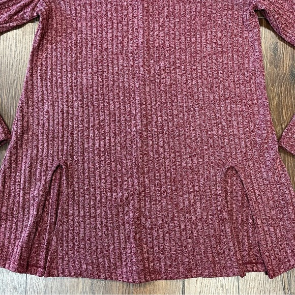 The Limited cowl neck double slit top SZ LG - Picture 4 of 5